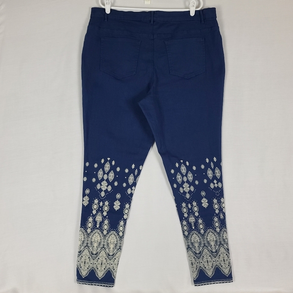 Venus Wmn's 20 Paisley Jeans Royal Blue - Picture 6 of 11